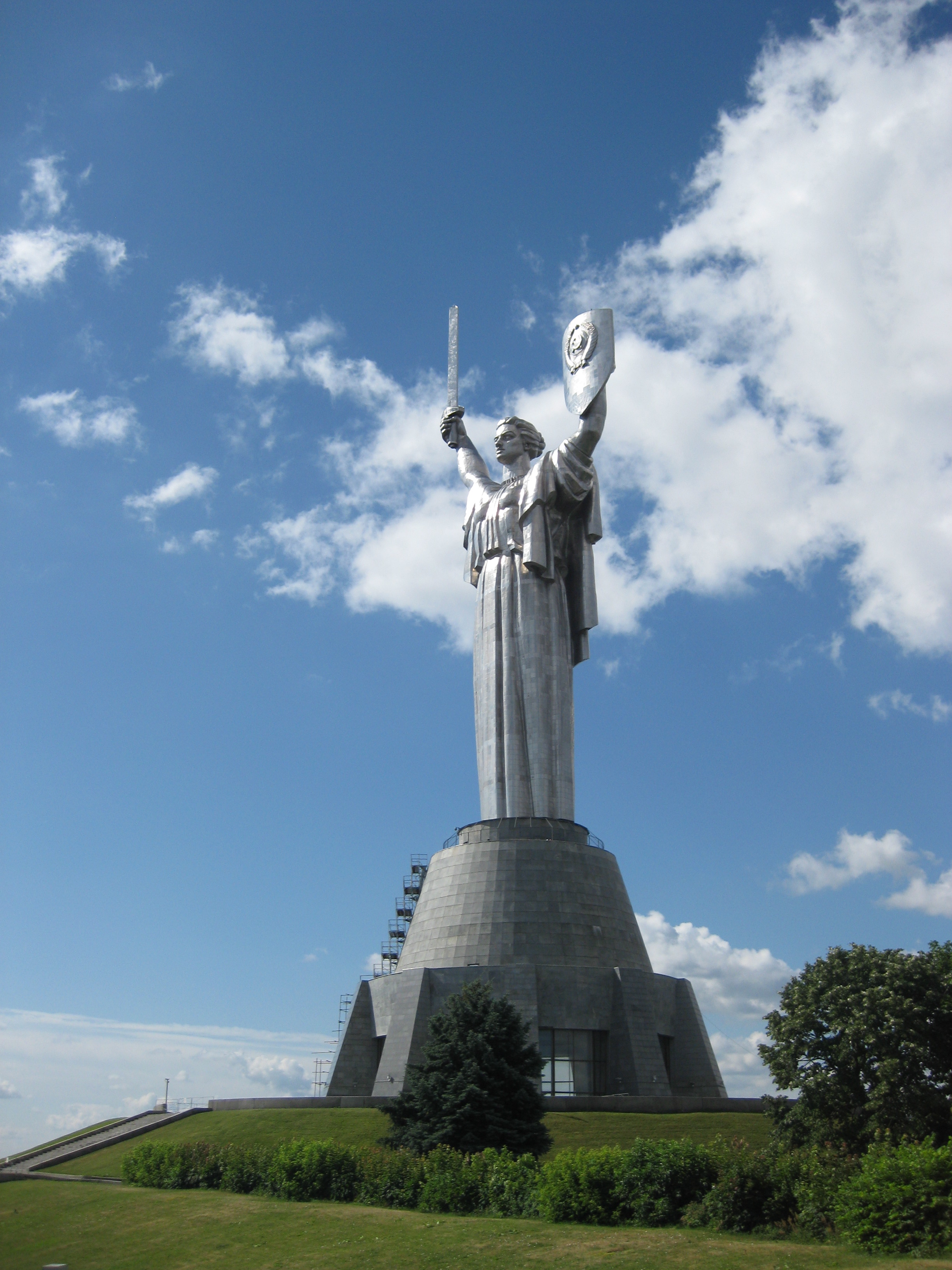 Mother of the Fatherland. Kiev, Ukraine, 62 m