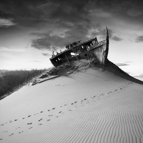 Photo_manipulation_by_Dariusz_Klimczak (3)