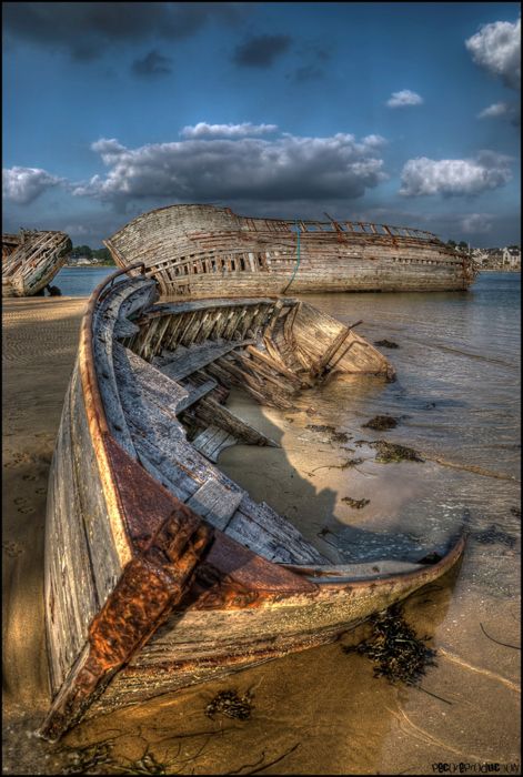 abandoned_ships_at_sea (14)