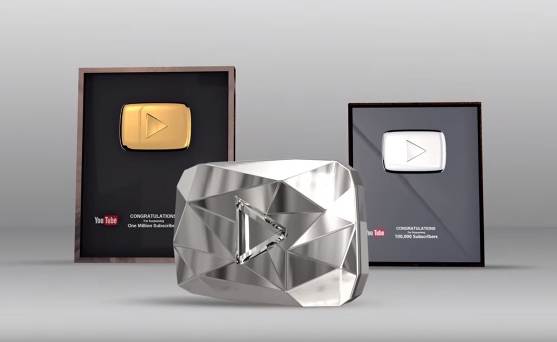 YouTube presents awards to its first stars