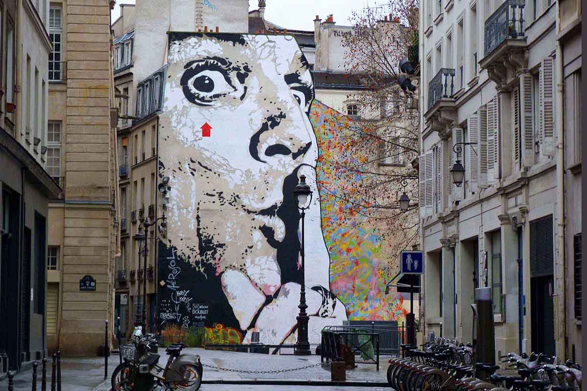 unique places in Paris