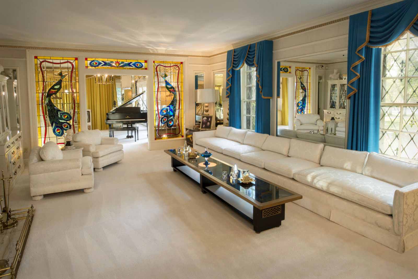 Living Room Mansion Graceland