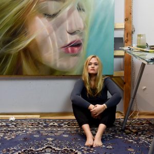 paintings of beautiful women_Reisha Perlmutter