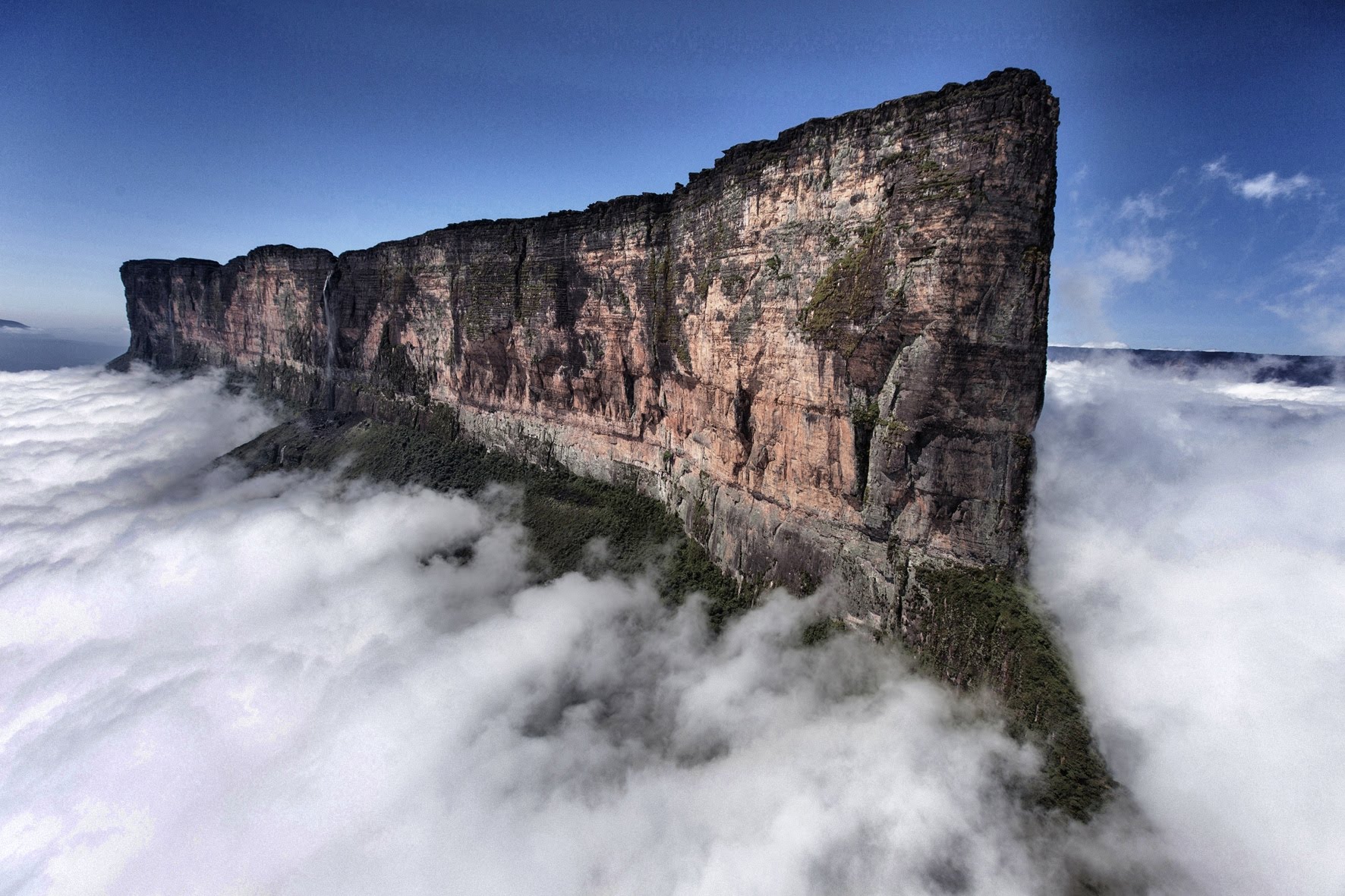 Mount Roraima (BrasilVenezuelaGuiana).