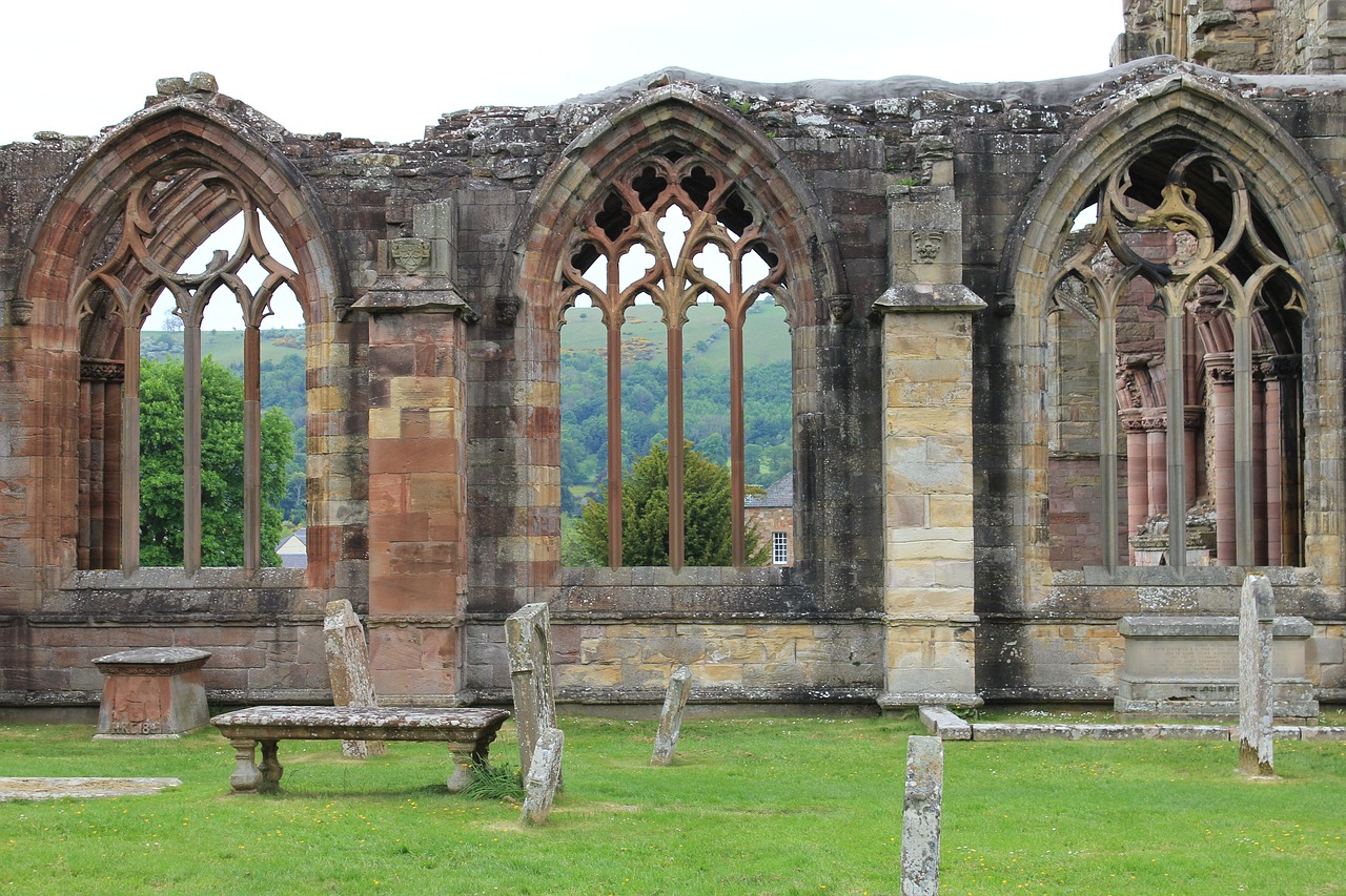 melrose-abbey-Borders_scotland