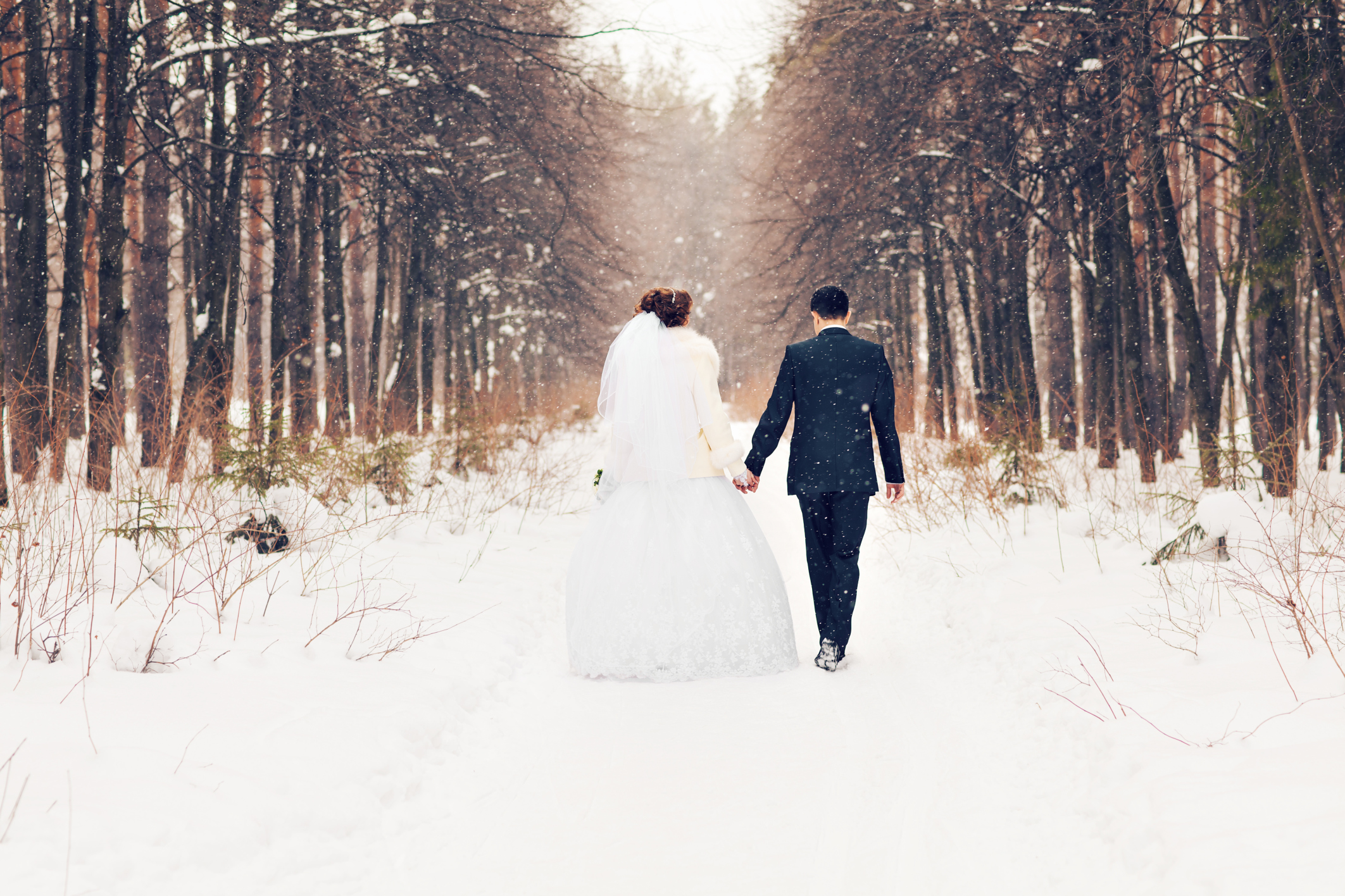 Host a New Year’s Eve Wedding