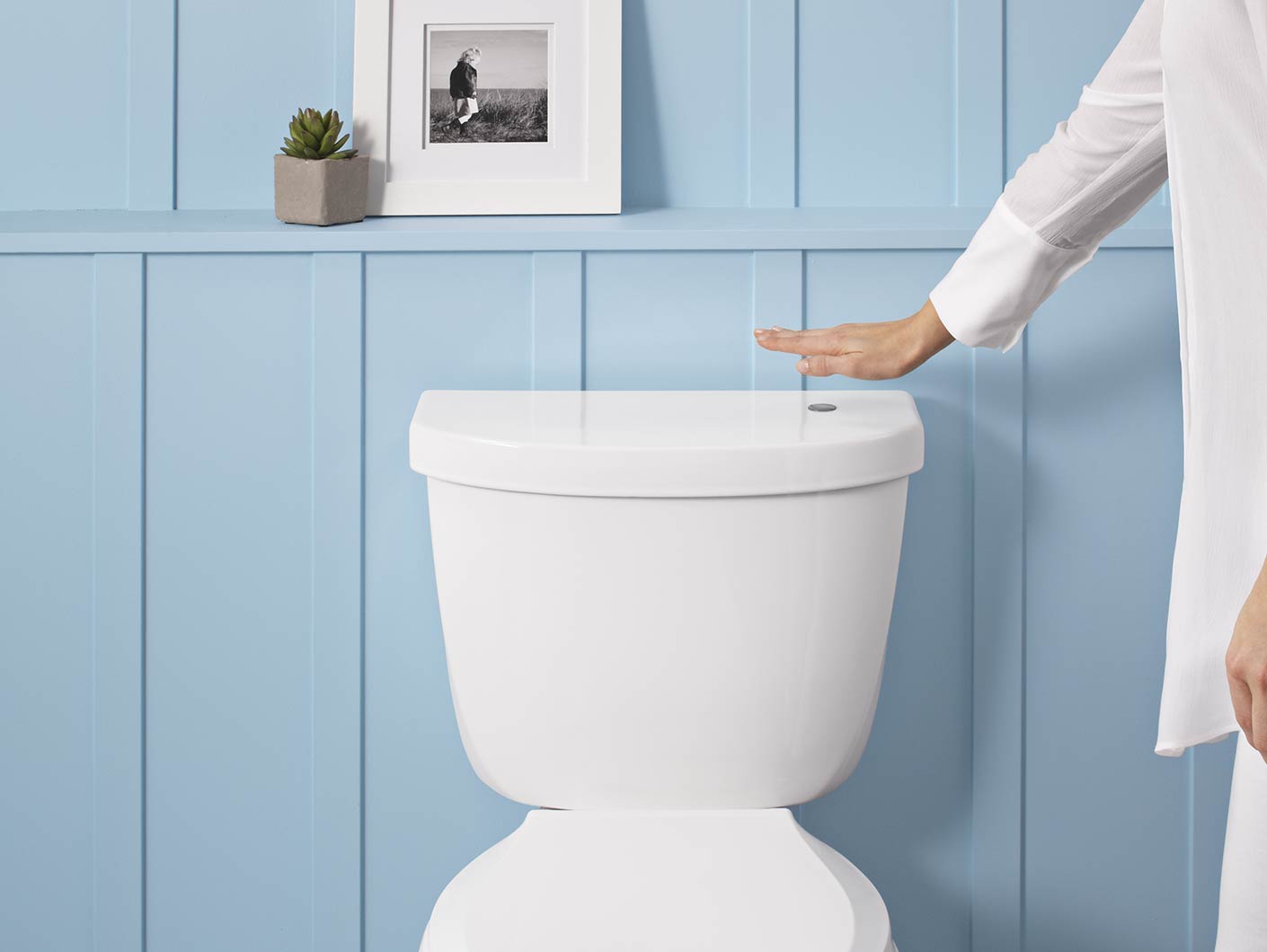 ideas-modern-bathroom-Touchless toilets