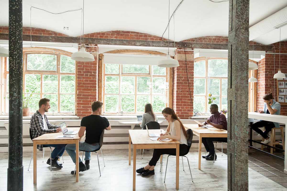 Shared-Workspace-vs-Coworking-Space-Whats-the-Difference