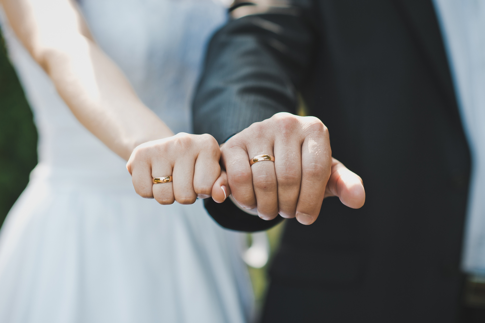 The Ultimate Guide to Choosing the Grooms Ring.