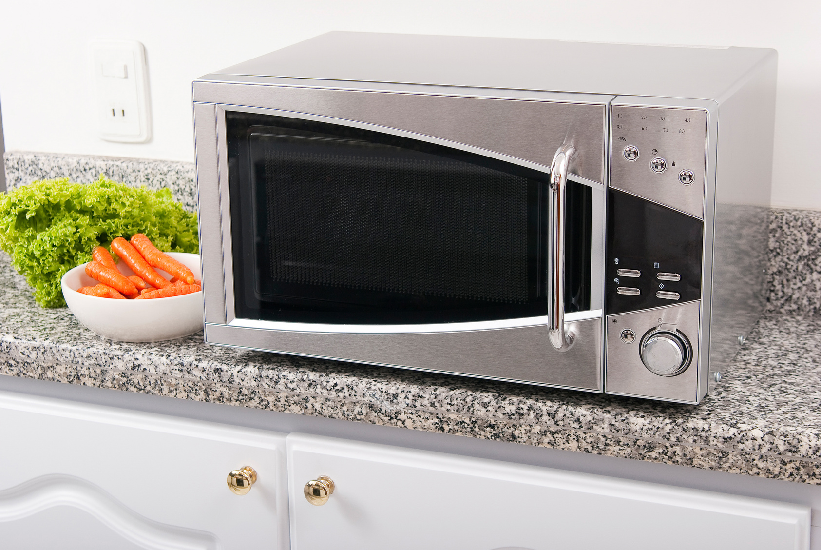 microwave oven