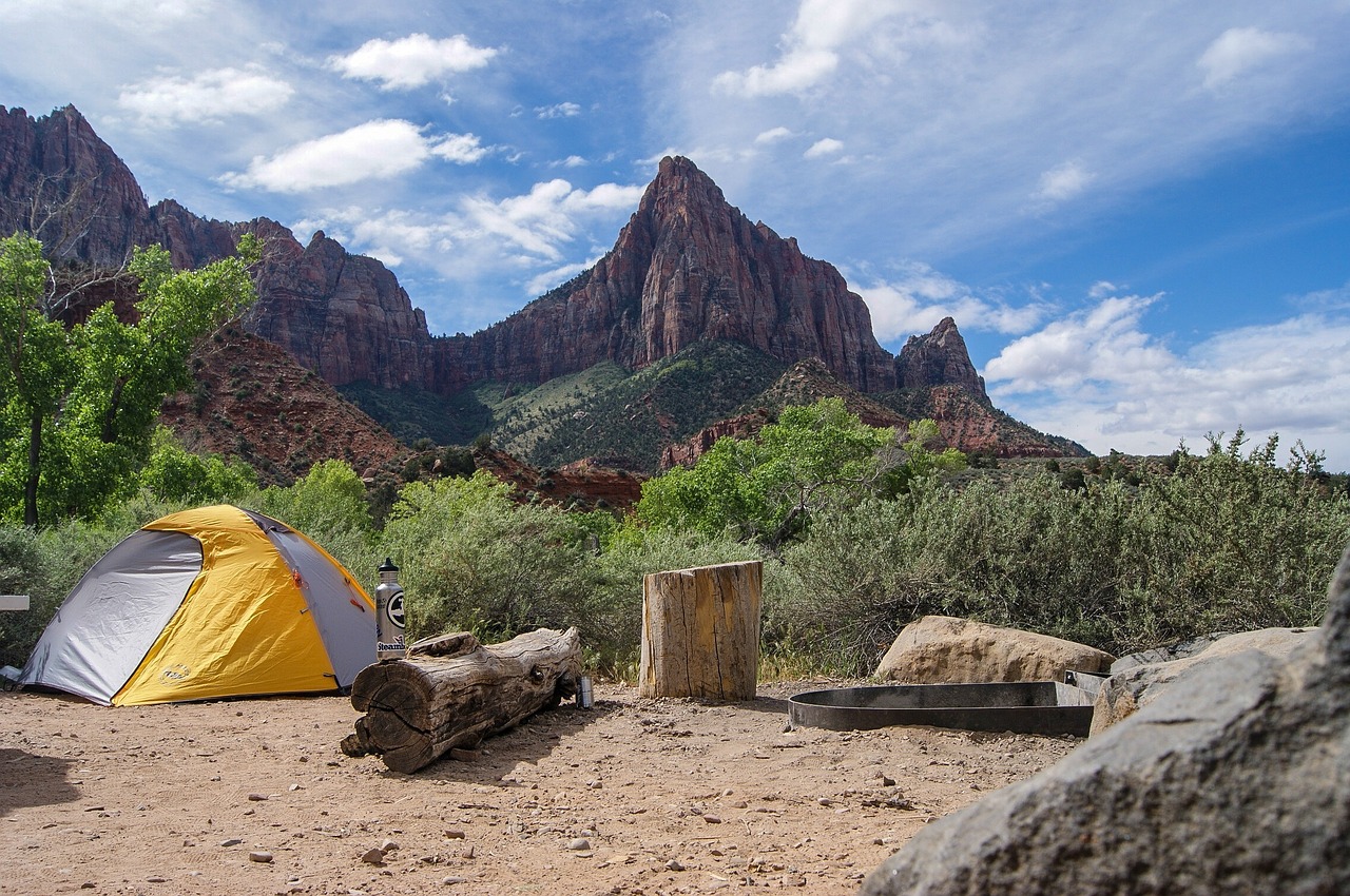 ultimate packing guide for a memorable camping trip_3