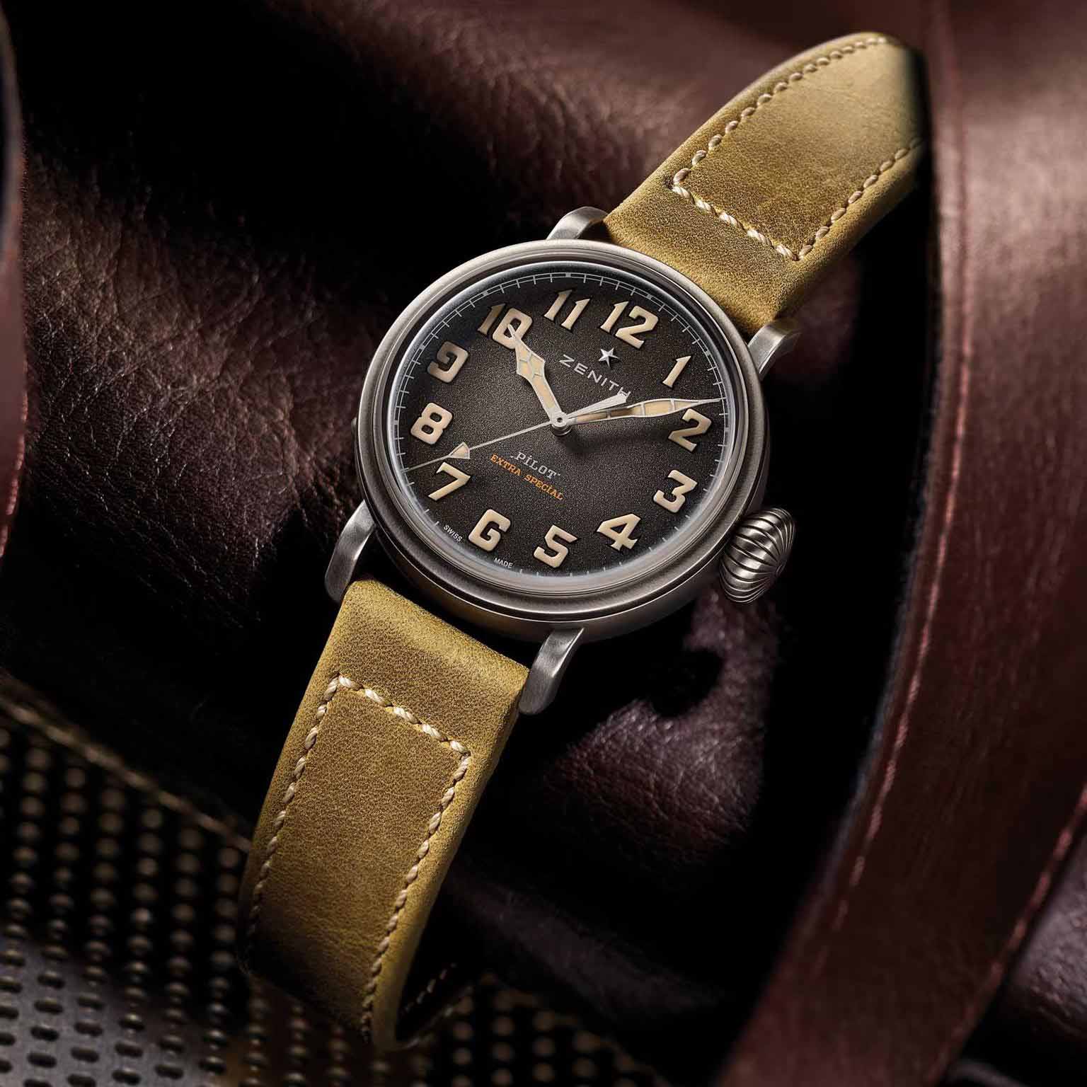 Aviator straps