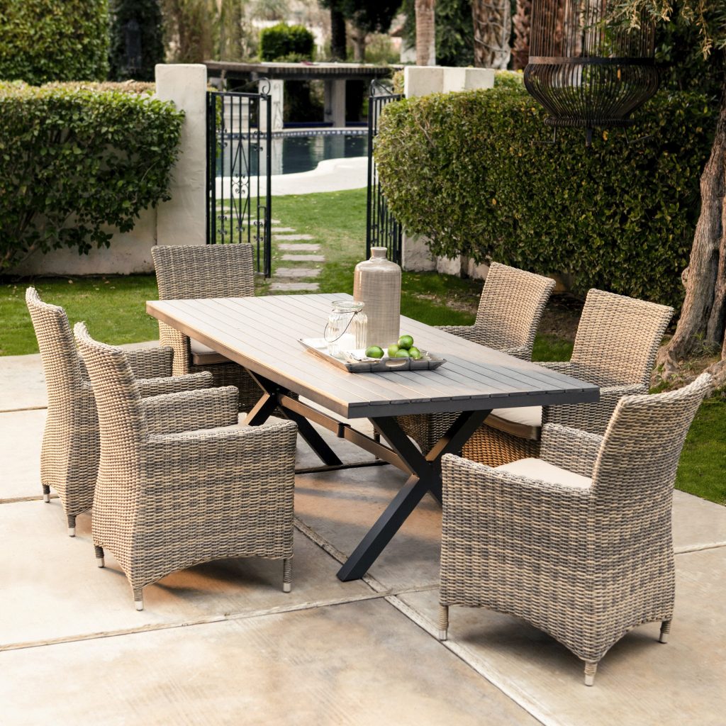 7 Hot Backyard Patio Ideas for the Ultimate in Summer Fun