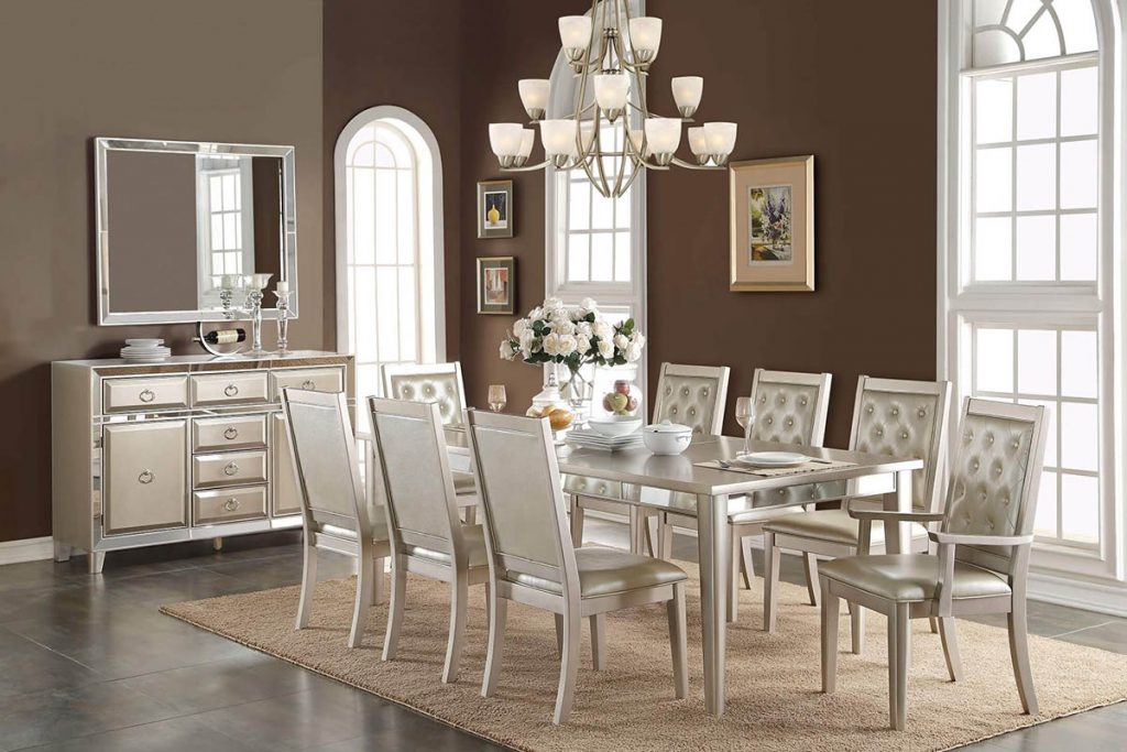 how to use mirrors to expand space