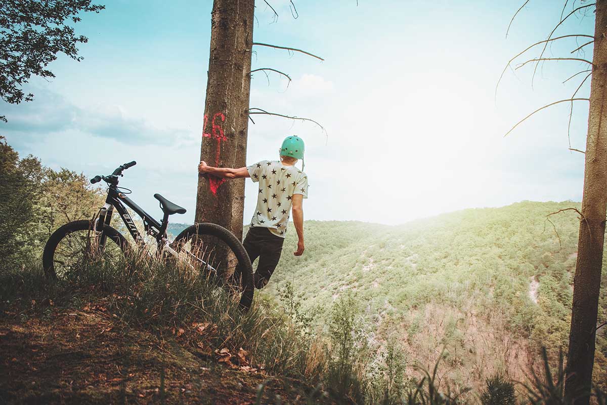 Cycling and Mountain Biking - Injuries and Protection