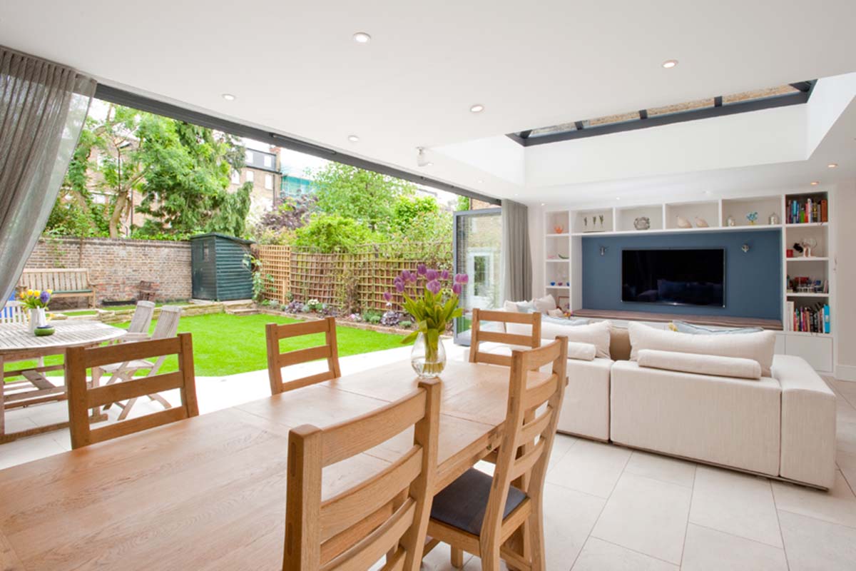 Top Reasons To Add A Side Extension