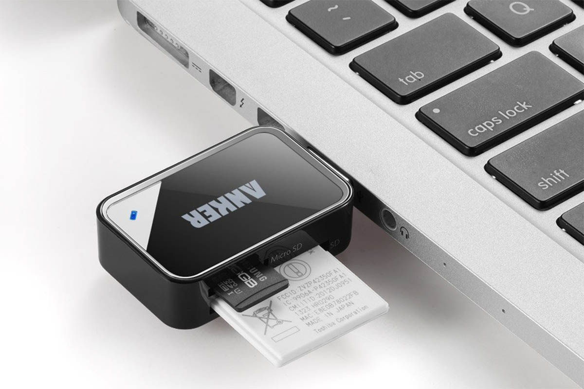 Anker 2-in-1 USB 3.0 portable card reader