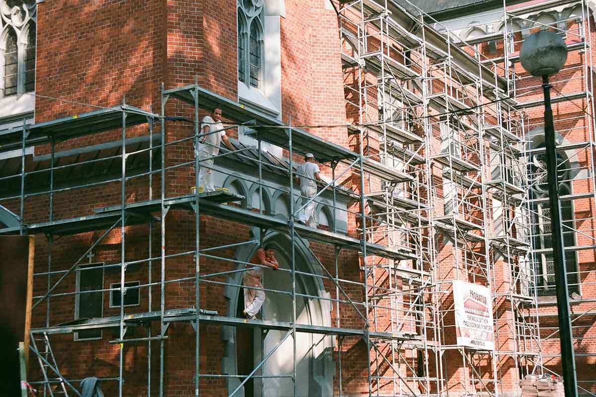 Building Contractors
