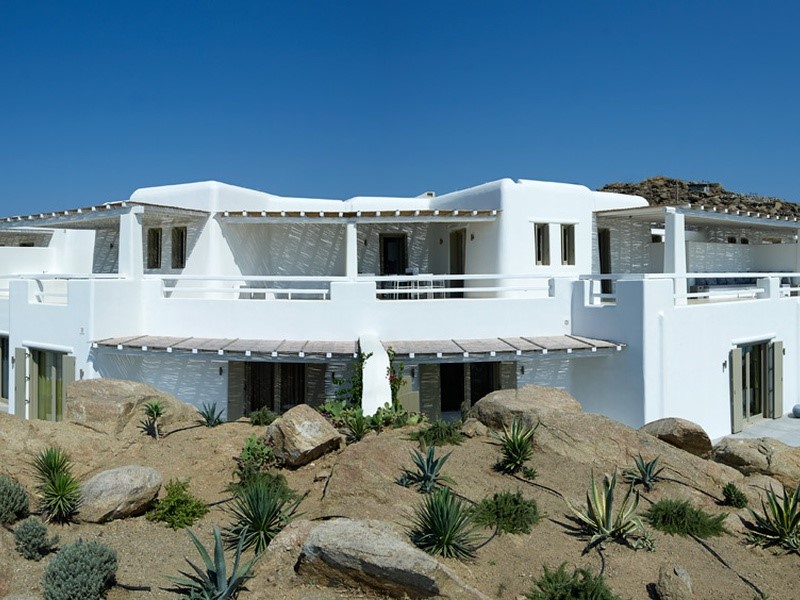 Exciting Mykonos villas by Clubzak