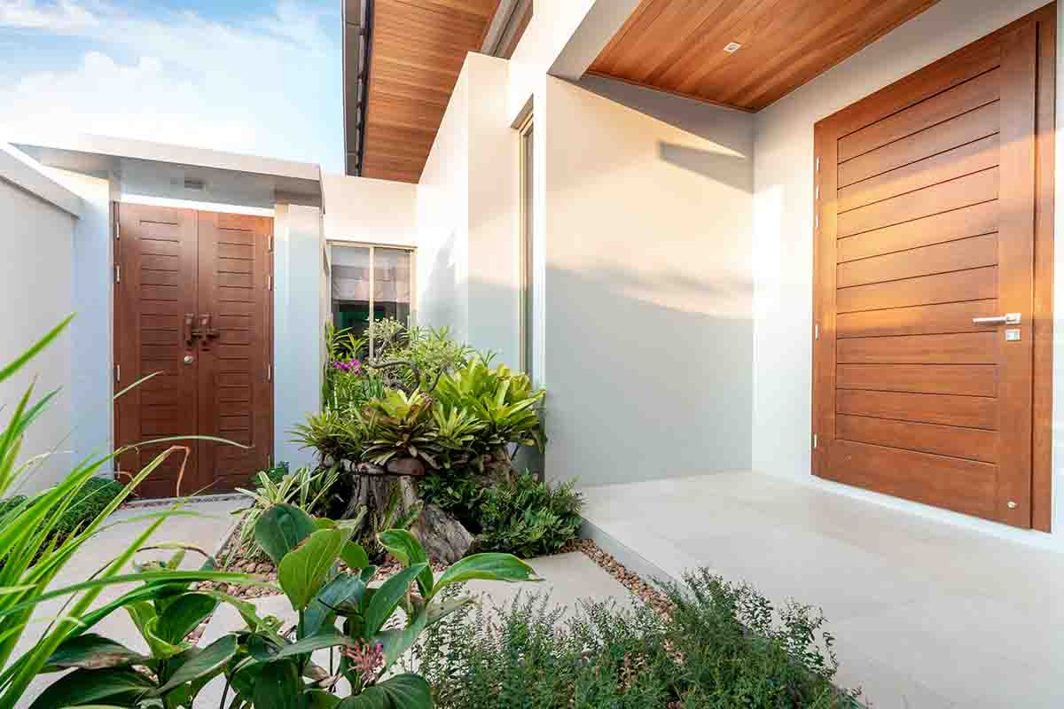 Choosing the Best Garage Door Materials