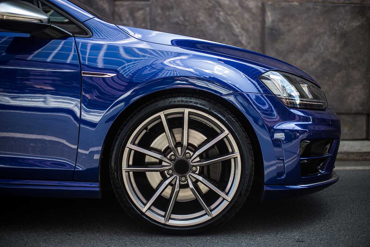 When to Replace Tires