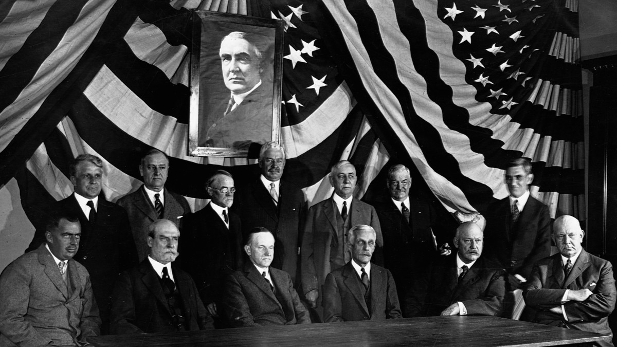 Life in the 1920s  -Warren Harding and Calvin Coolidge administration