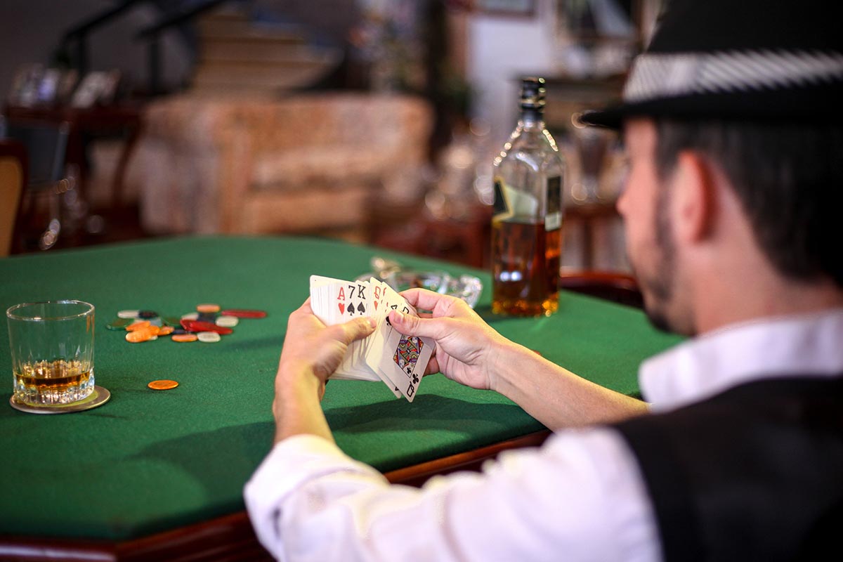 musing over the mechanics of poker