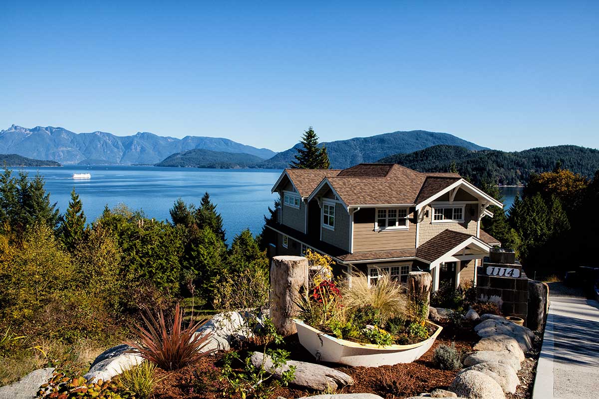 Improve Home's Curb Appeal