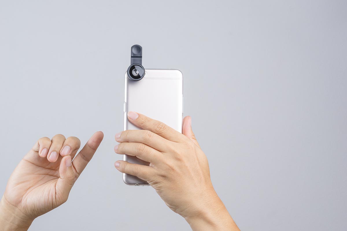 Clip-on Smart Phone Camera Lens