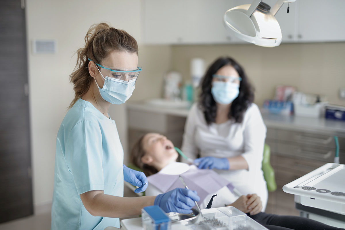 Implant Dentist In Jacksonville