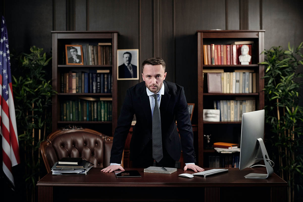 Criminal Lawyer Defend