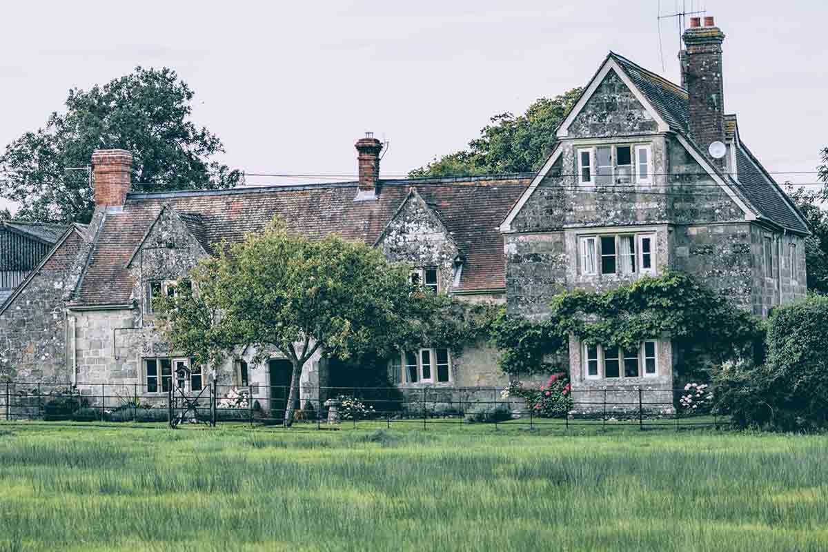 Old Houses Renovations