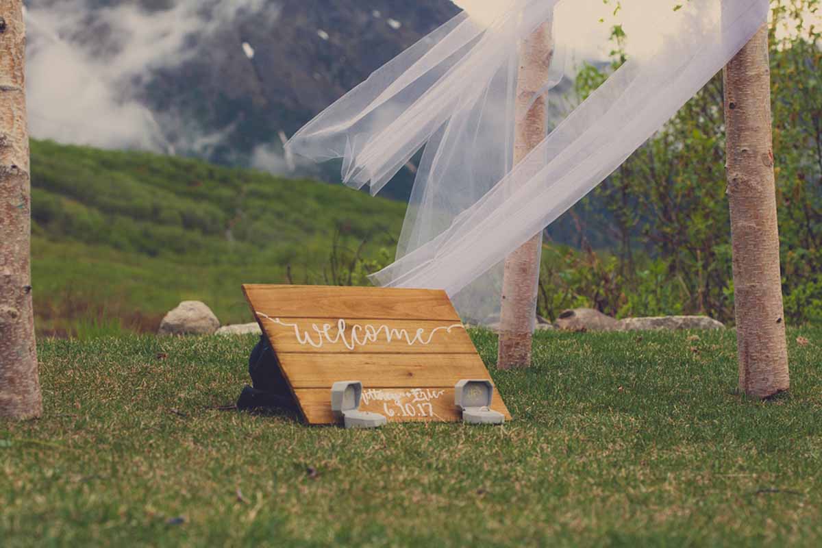 Minimalist Ideas for a Wedding Reception
