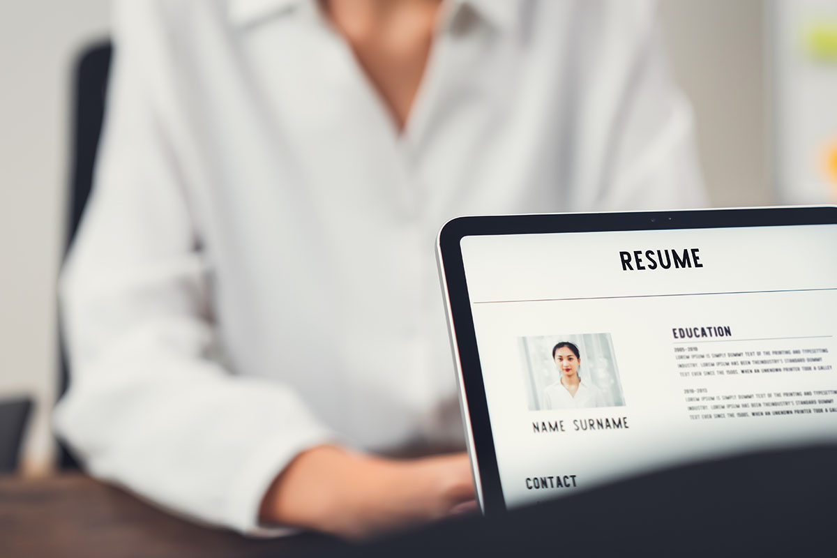 thorough resume review