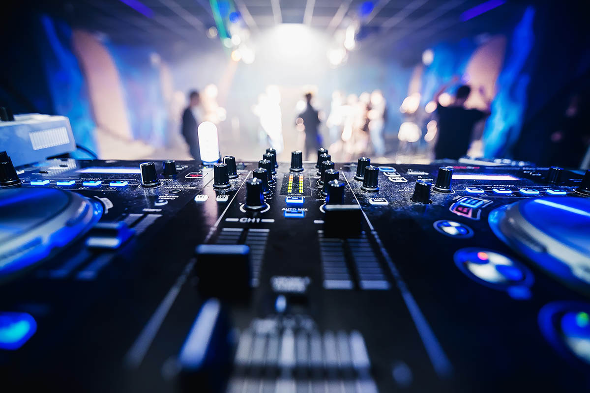 how to make royalty free electronic music