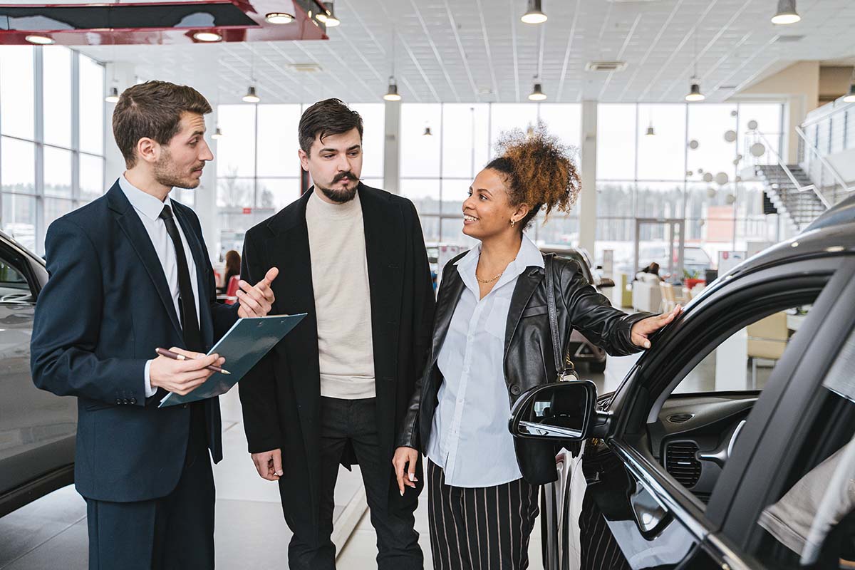 mistakes to avoid buying a new car