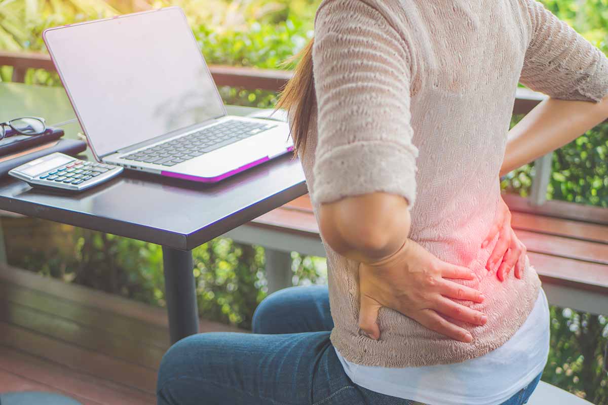 How To Avoid Desk-Based Back Pain
