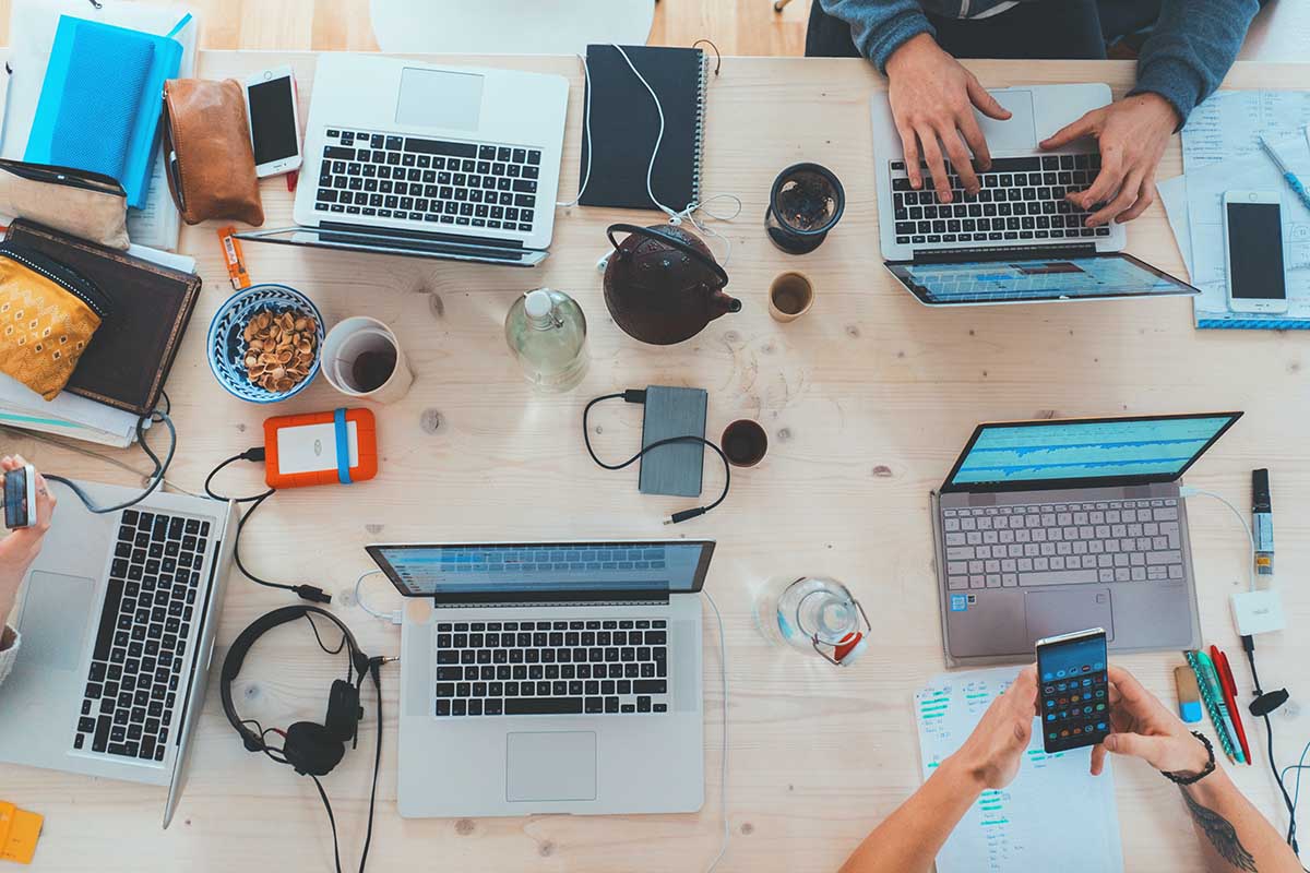 Signs a Team Isn't Communicating Effectively