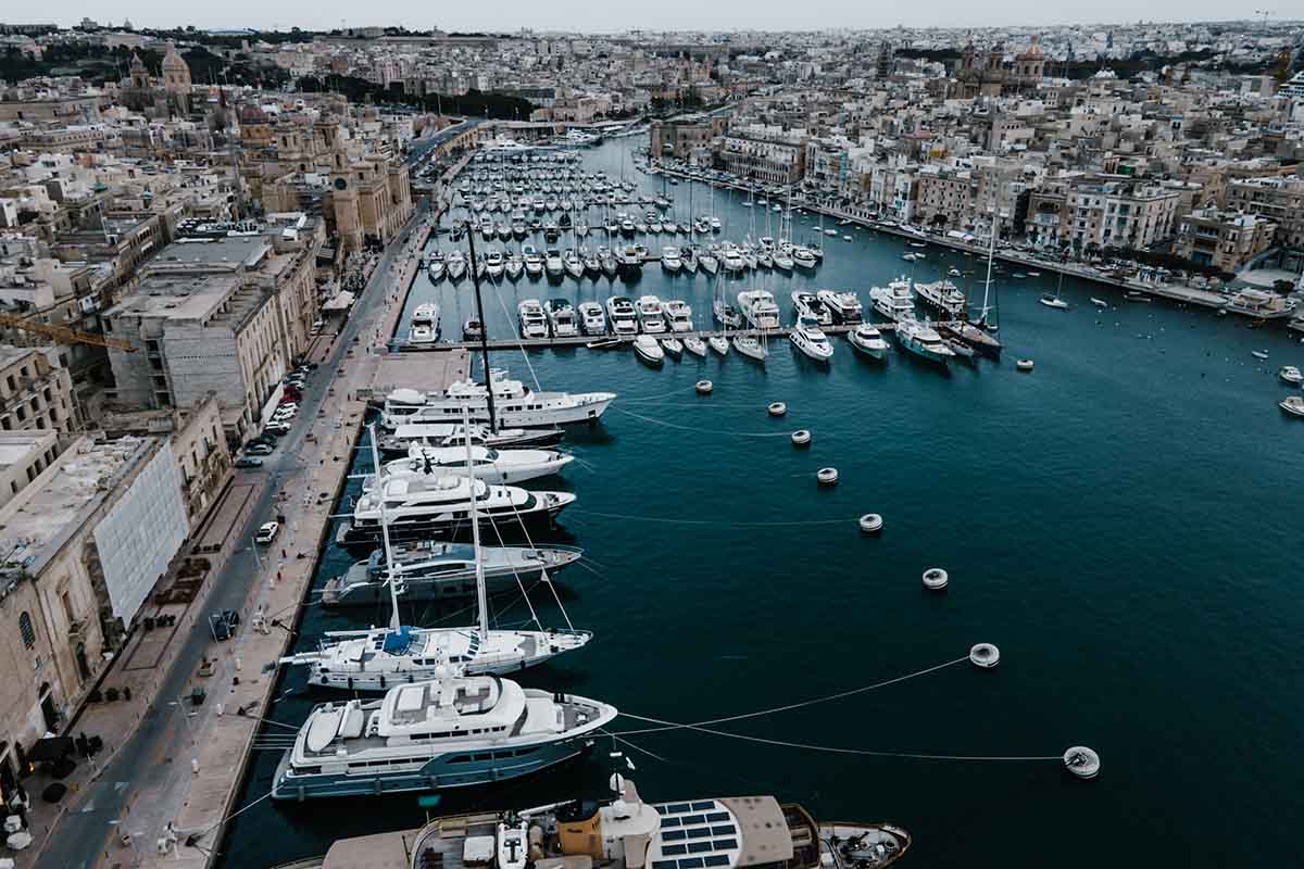 how immigrants from outside Europe can move to Malta