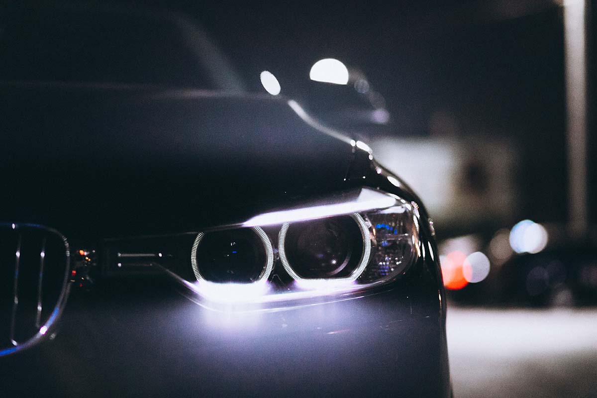 adaptive headlights with MEMS scanners