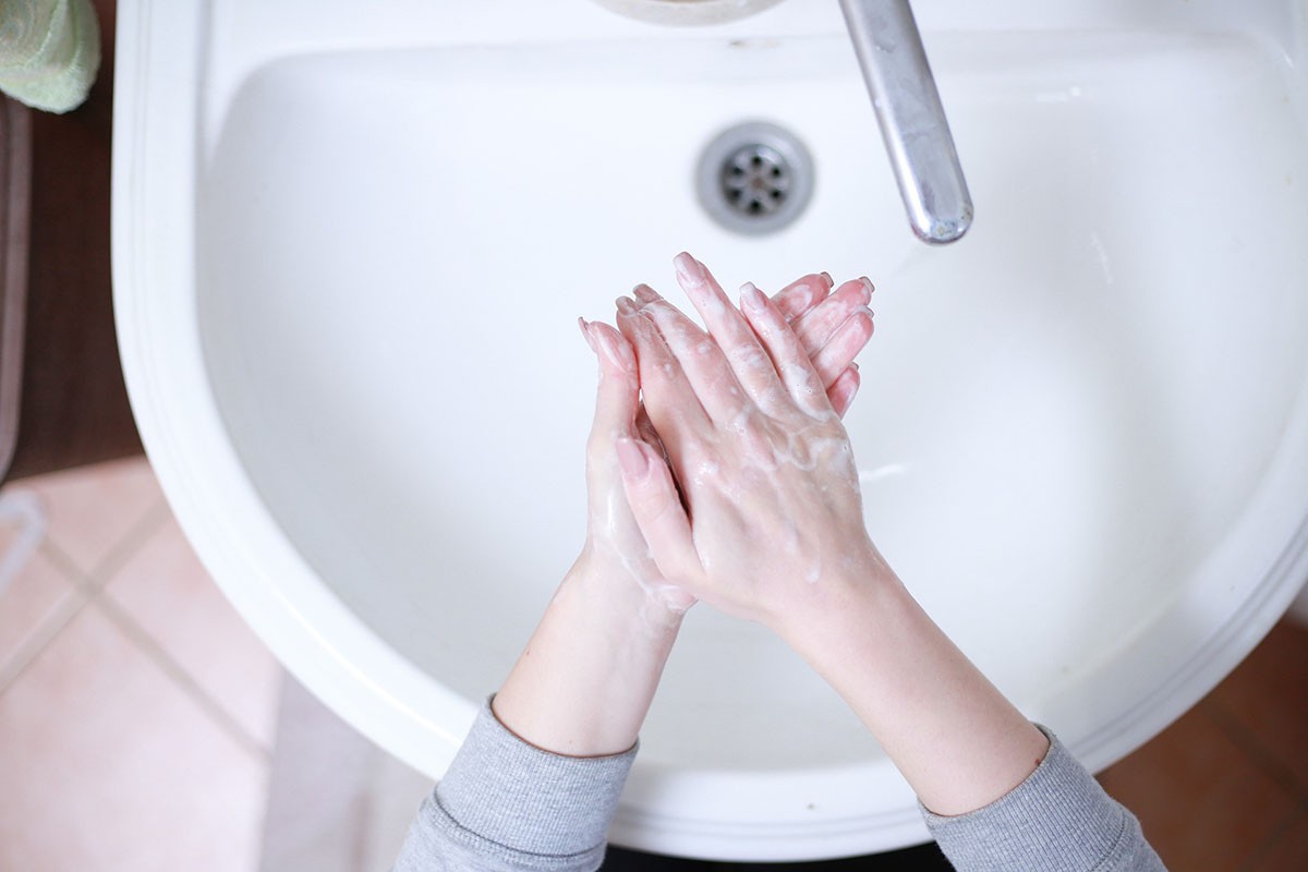 make elderly one’s bathroom safer