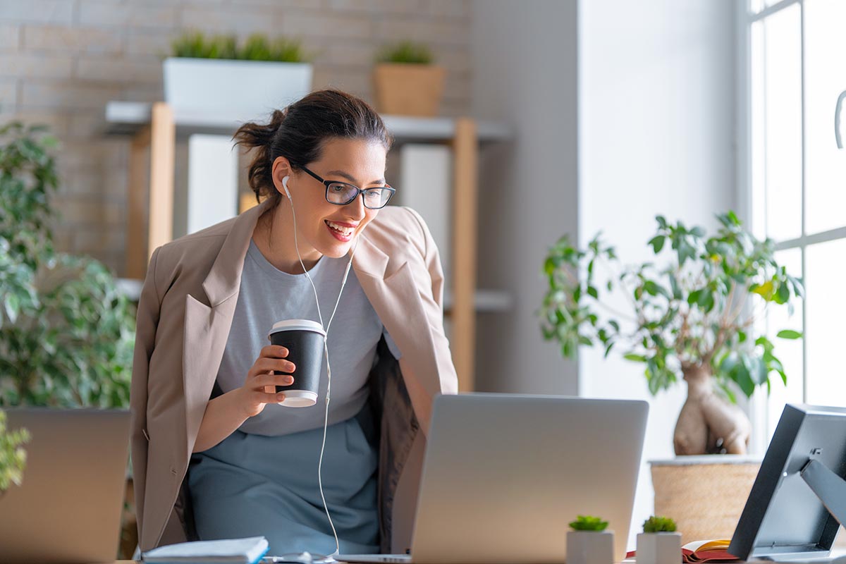 make a standout business website