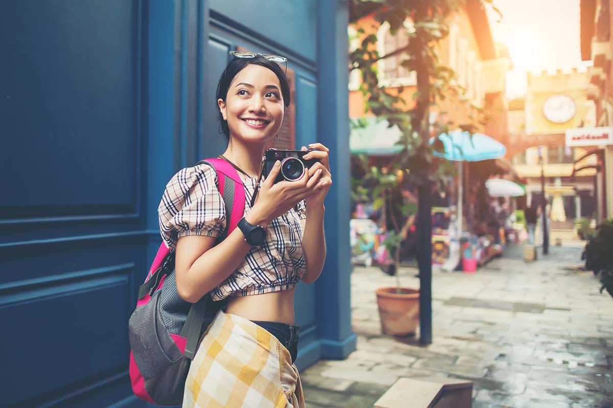 how to travel on a budget