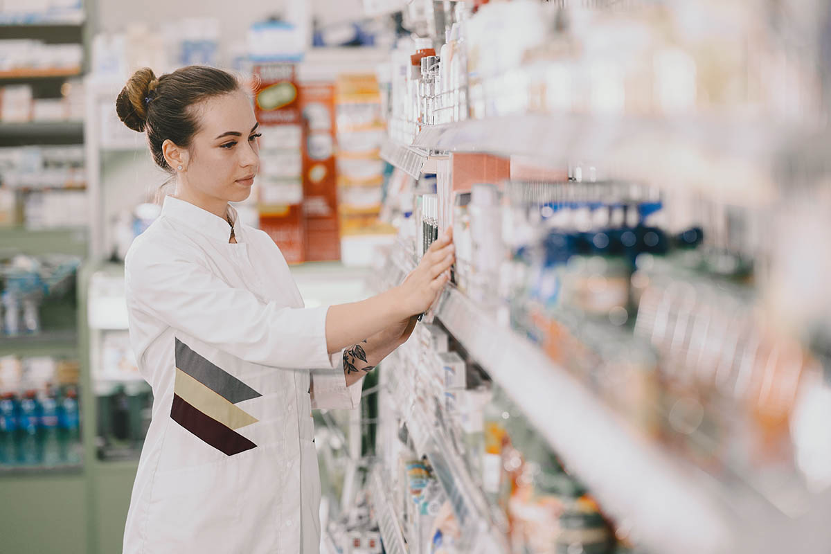 How to Become a Pharmacist