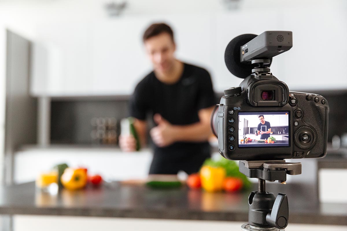 nano influencer filming a video for an influencer marketing campaign