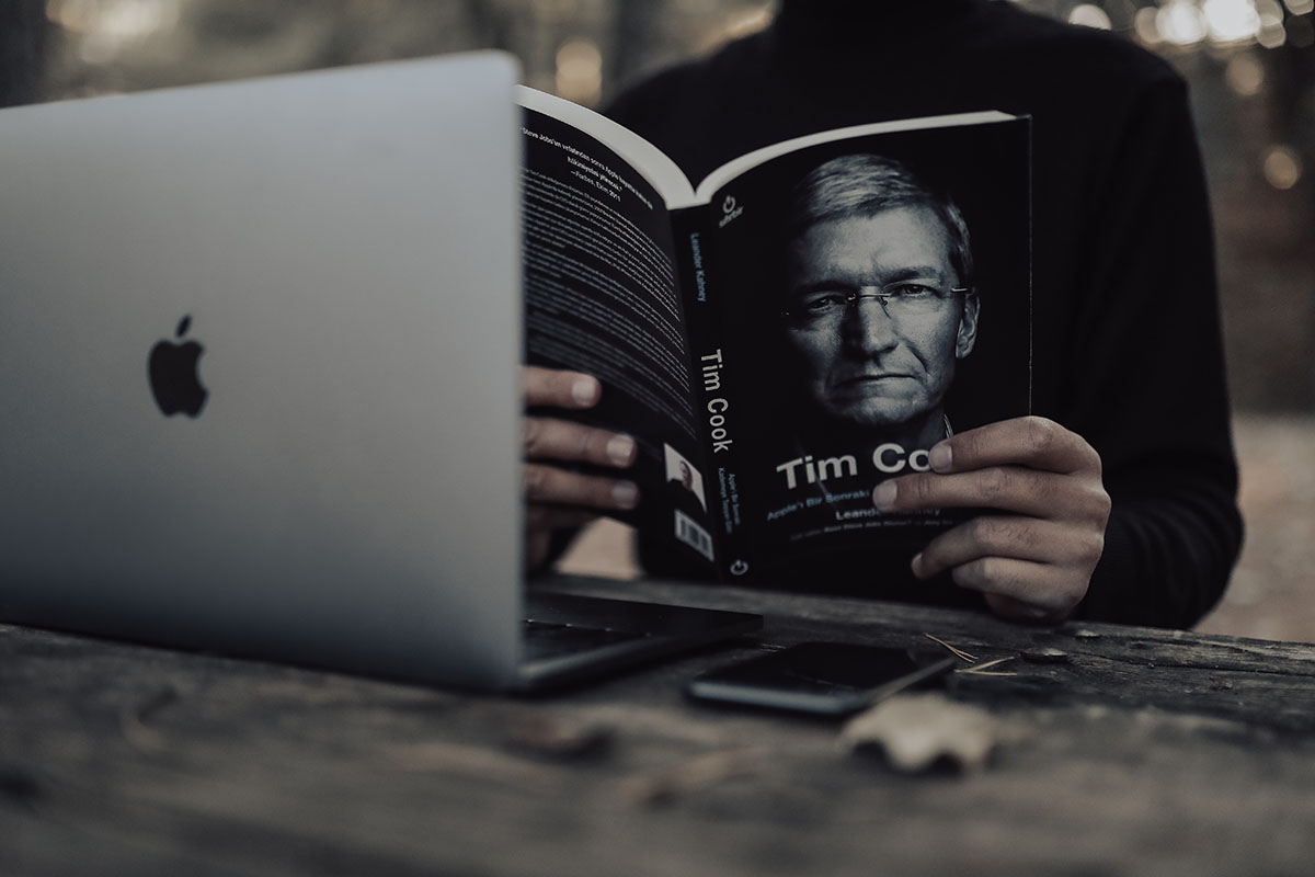 Should You Be Reading Before Bed