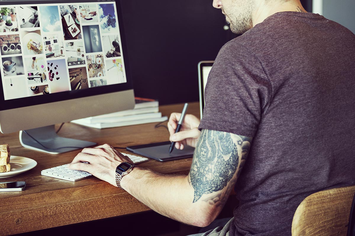 How Graphic Design Services UK Give You Faster Results