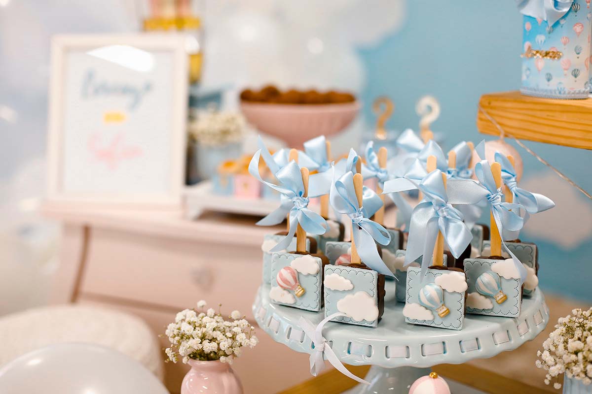 How To Throw a Baby Shower