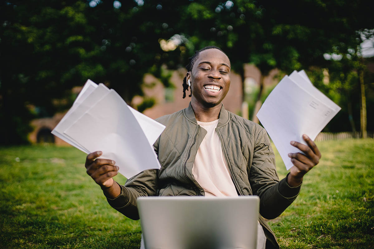 Factors Lenders Look at When Considering Your Loan Application