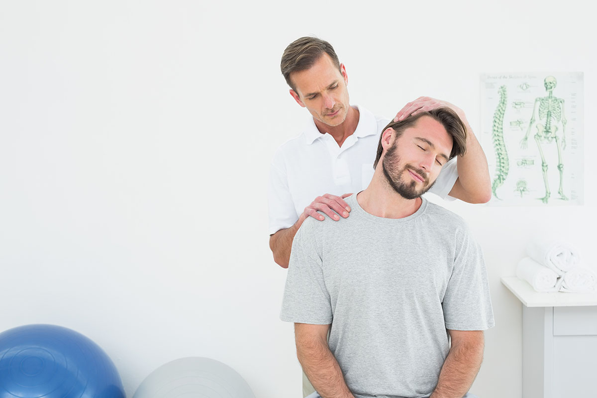 How Can Chiropractors Help Get Rid of Back Pain (3)